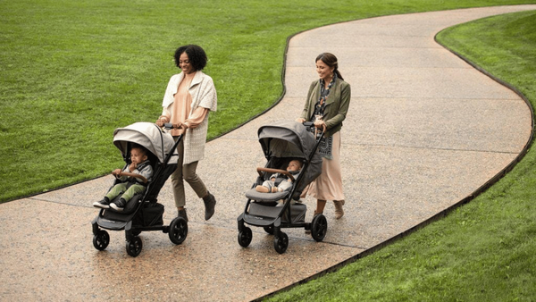 When Is It Safe For Your Baby To Sit In A Front-Facing Stroller? A Guide For New Parents